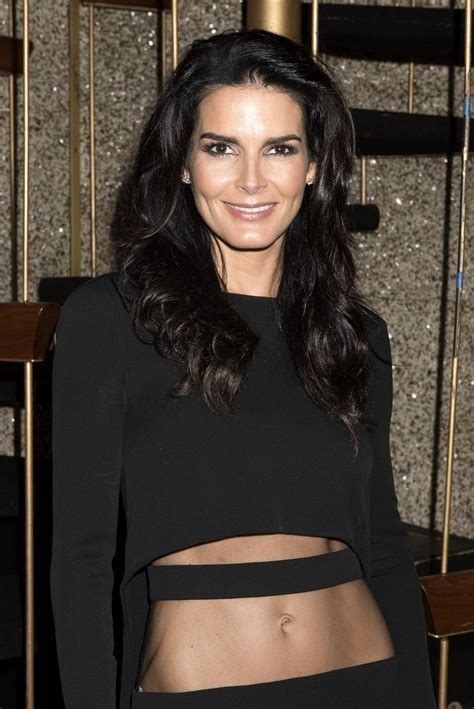 Angie Harmon à poil : vidéos porno et sex tapes @ xHamster